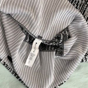 Athleta Flurry Elemental Tight Leggins